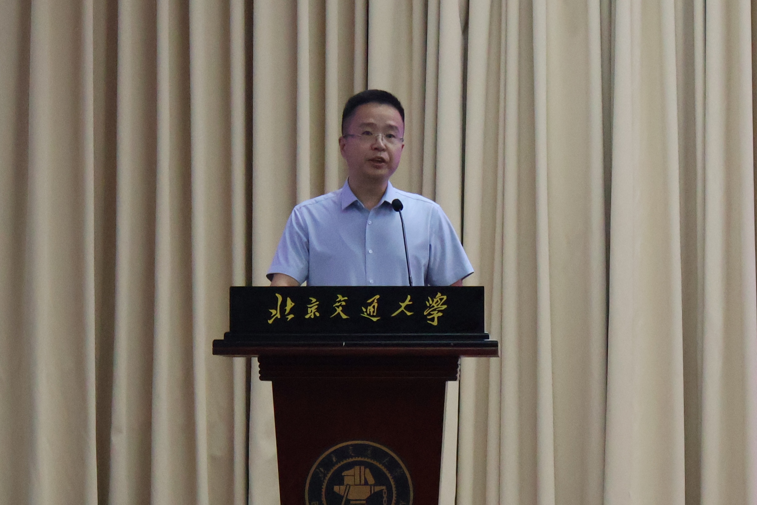 微信图片_20250905222453_227_289.jpg